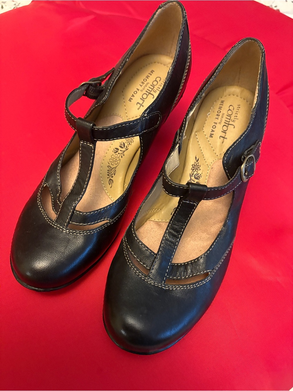 Strictly Comfort Maryjanes T Strap
